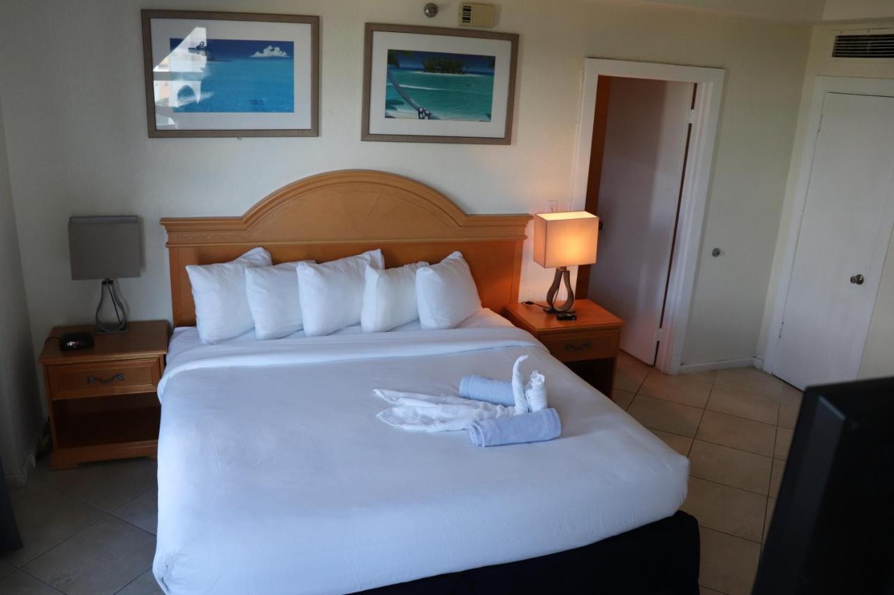 On Hollywood Beach - Affordable Two Bedrooms Sleeps 6 With Two Bathrooms Dania Beach Zewnętrze zdjęcie